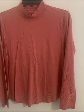 Figs Mock Neck Long Sleeve Top Mauve Ladies Size Large Under Scrub